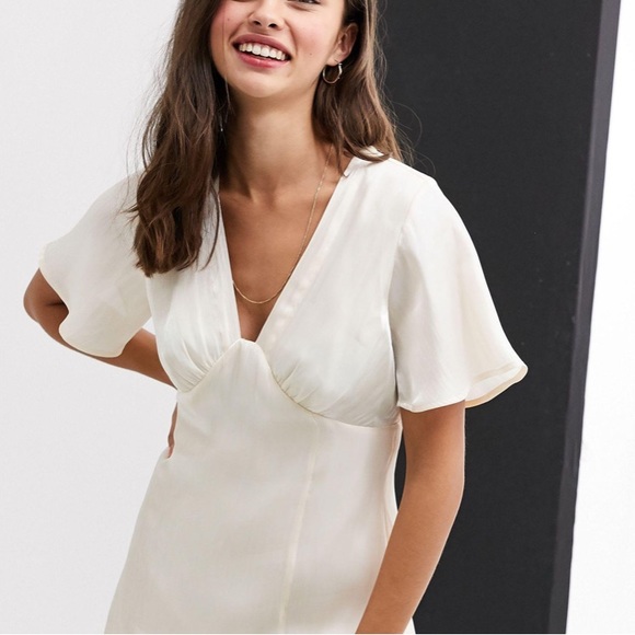 Moon River Cream Natural Bustier Satin V-Neck Front Slit Woman’s Midi Dress S - Picture 3 of 16